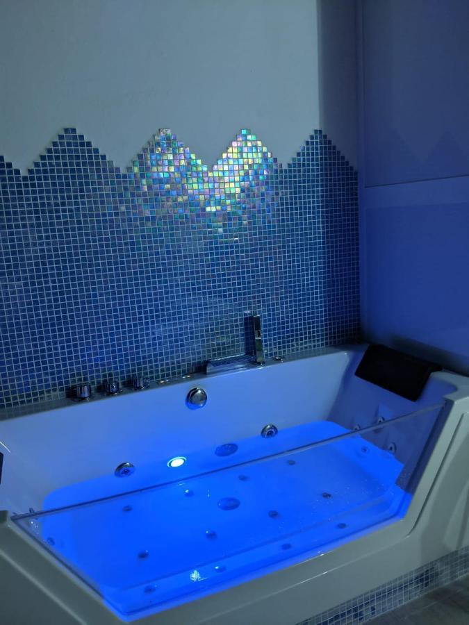 Jacuzzi Suite, Sueno De Pakito Costa Adeje  ภายนอก รูปภาพ